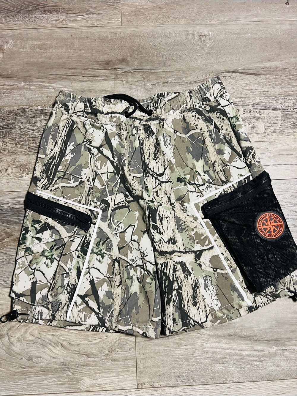 RGSTR Men’s Small Tree Camo Cargo Shorts Gray Mesh Unlimited Edition